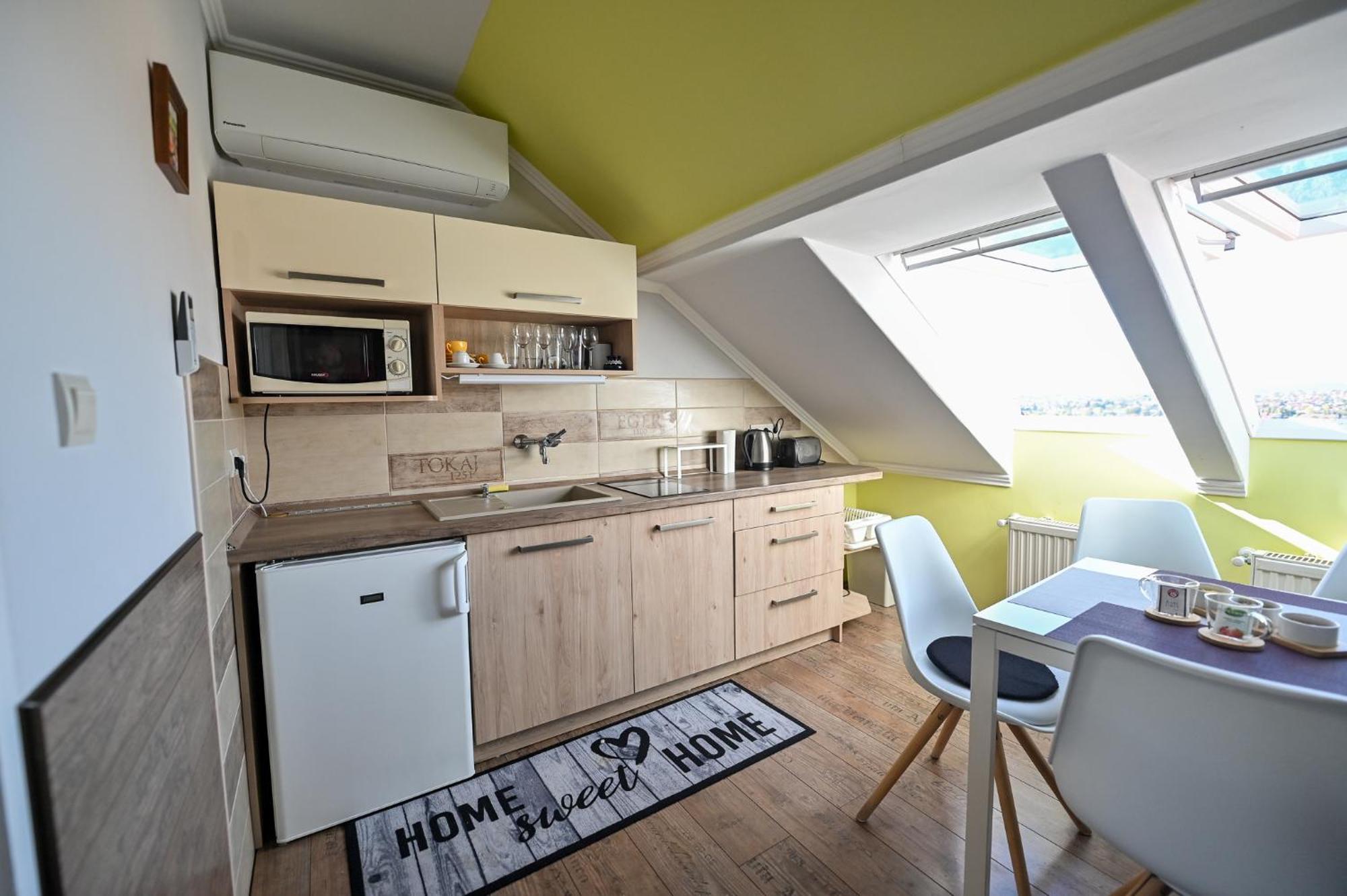 Bellavista 1 Apartman Eger Bagian luar foto
