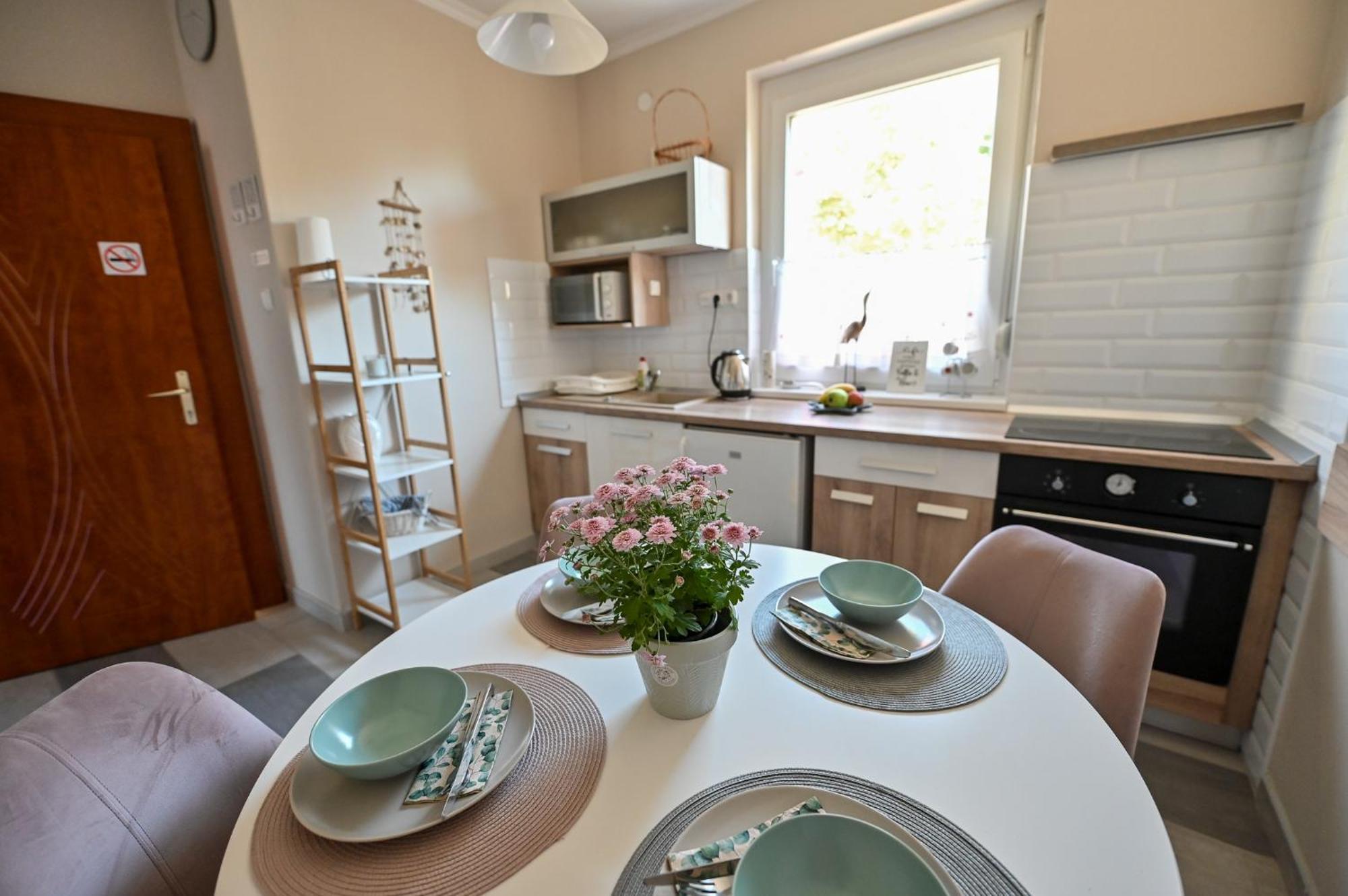Bellavista 1 Apartman Eger Bagian luar foto