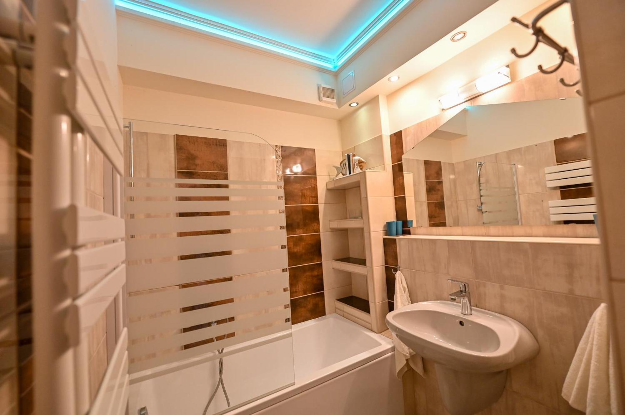 Bellavista 1 Apartman Eger Bagian luar foto